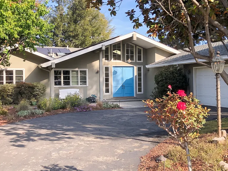 1525 Kensington Cir — Photo 18
