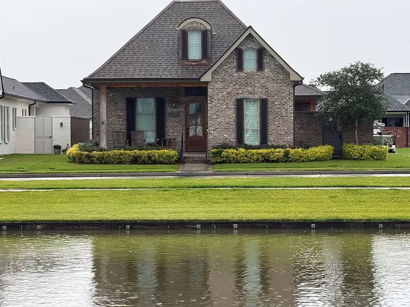 202 Rue Etienne, Thibodaux, LA 70301