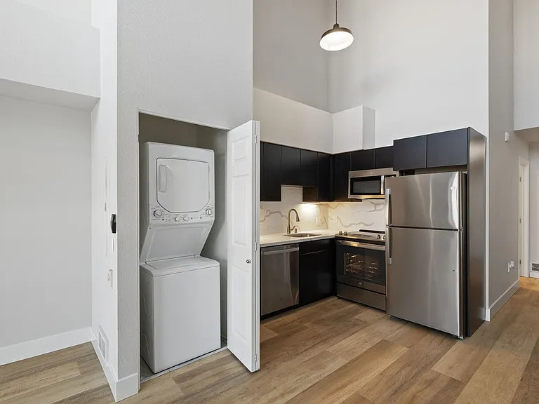 One55 Lofts — Photo 13