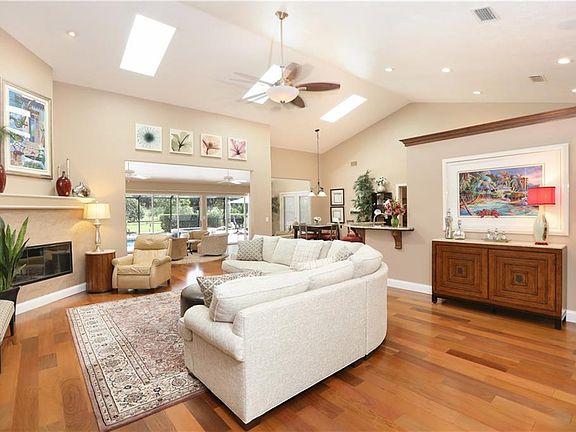 3rd image of 8519 Sunset Willow Ct