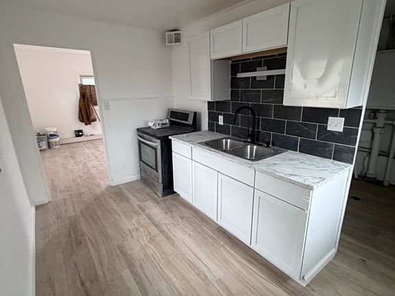 5th image of 3248 E 12th Ave #1
