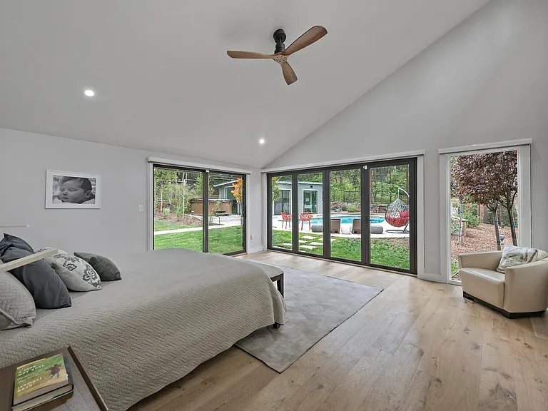 29 Eugenia Ln — Photo 21