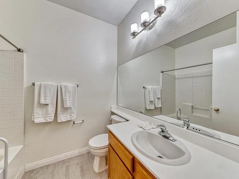 9772 Ridgebluff Ave — Photo 27