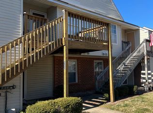 5132 Walkers Grant Ln, Virginia Beach, VA 23455