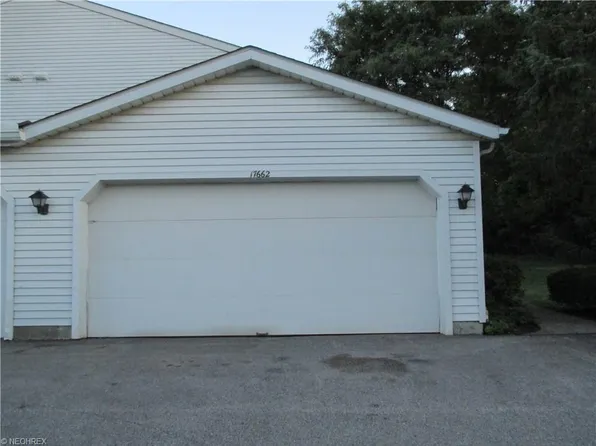 17662 E Brook Trl, Chagrin Falls, OH 44023