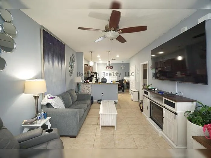 2709 Lantern Hill Ave — Photo 3