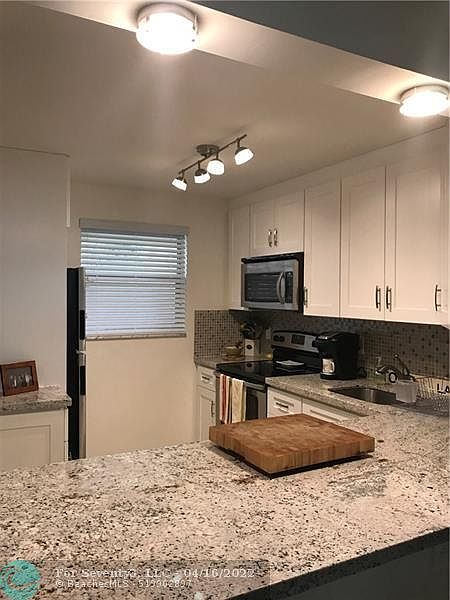 1st image of 2318 S Cypress Bend Dr APT 123