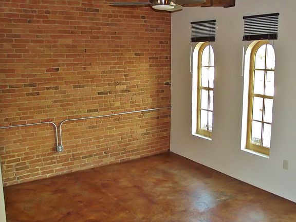 5th image of 1615 Ludington St APT 3E