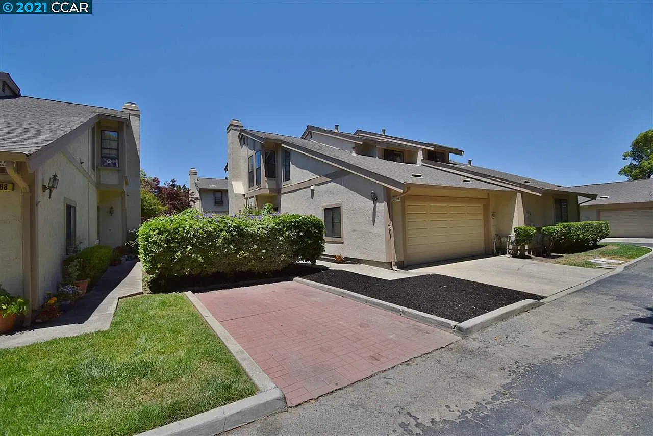 3 bed, 2.5 bath, 1257 sqft, $4,000 — Photo 1