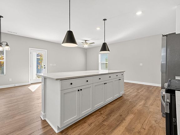 7th image of this home