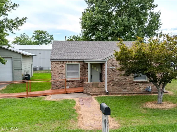 123 S Logan St, Charleston, AR 72933