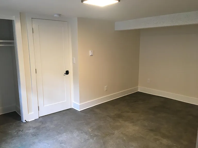5926 NE 32nd Pl #B — Photo 8