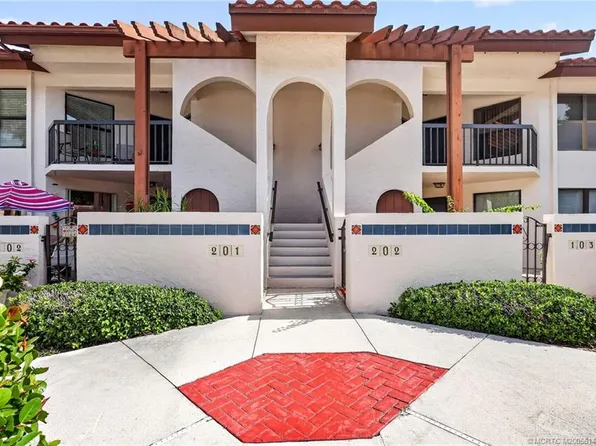 3470 SE Martinique Trce APT 201, Stuart, FL 34997