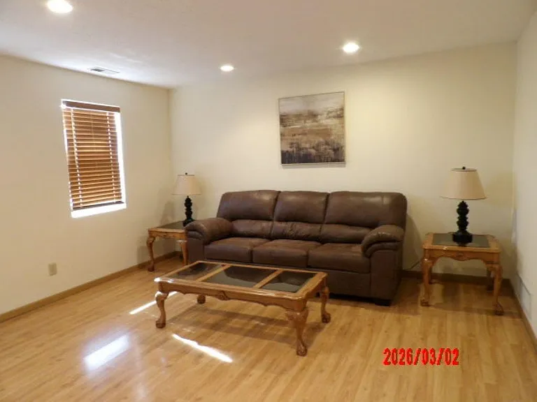 2419 W 6th St — Photo 4