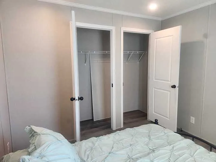 23 Thomas Ln #431 — Photo 12