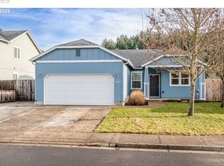 1477 S 58th St, Springfield, OR 97477