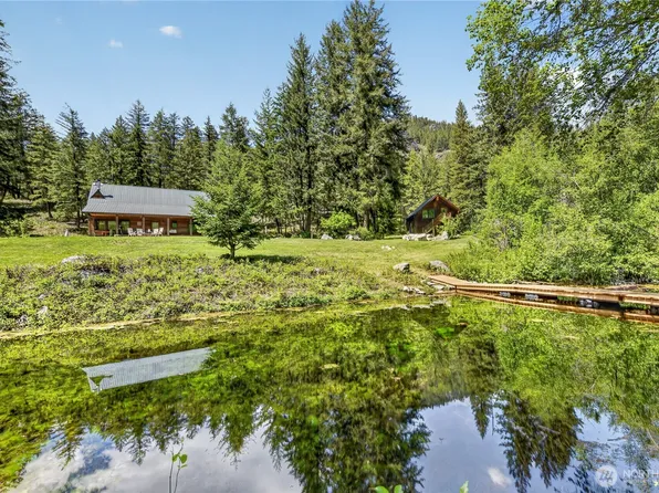 19 A and B Two Rivers Road, Mazama, WA 98833
