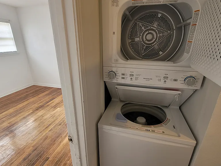 2733 Hilltop Dr — Photo 18