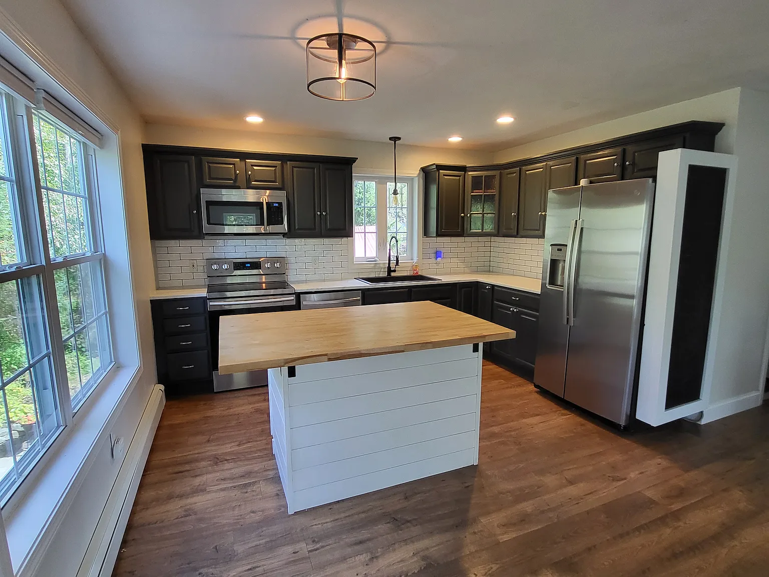 3 bed, 1800 sqft, $3,600 — Photo 2