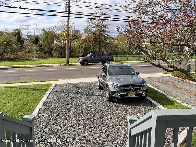 111 Long Branch Ave — Photo 30