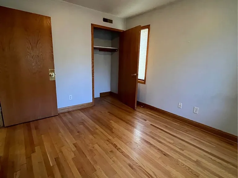 2910 N Newhall St #A — Photo 28