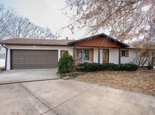 714 Y, Edwardsville, IL 62025