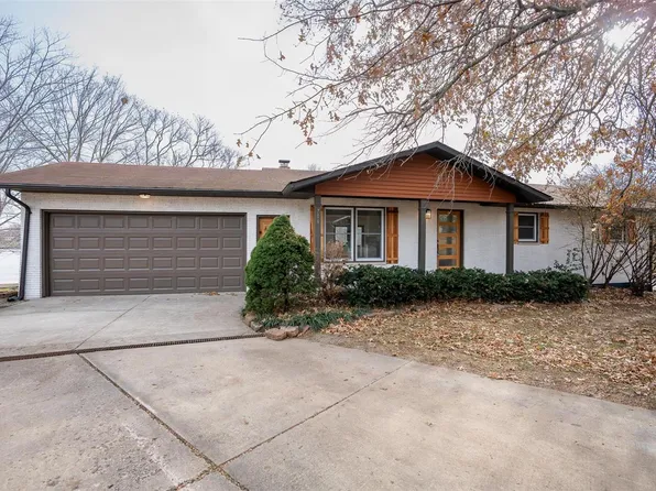 714 Riviera Cir, Edwardsville, IL 62025