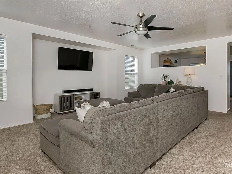 733 S Flintstone Ave — Photo 10