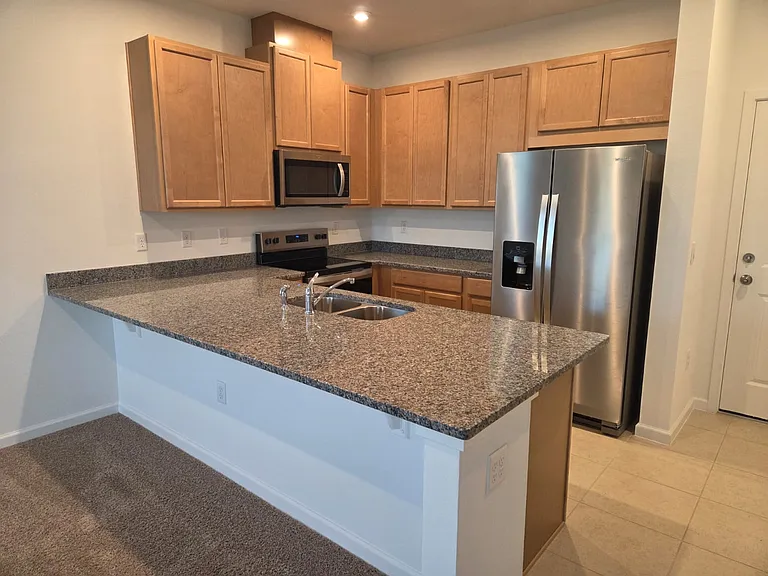 12407 Shipwatch St — Photo 8