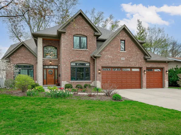 115 Sandalwood Dr, Naperville, IL 60540
