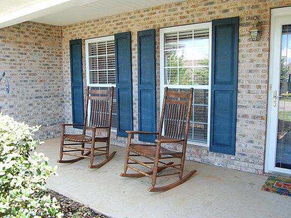 3rd image of 1950 Emma Ln