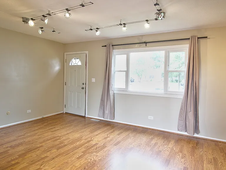 3327 Allspice Ct — Photo 3
