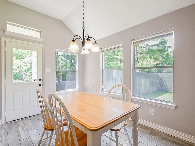 11302 N Creekwood Hills Ln — Photo 10