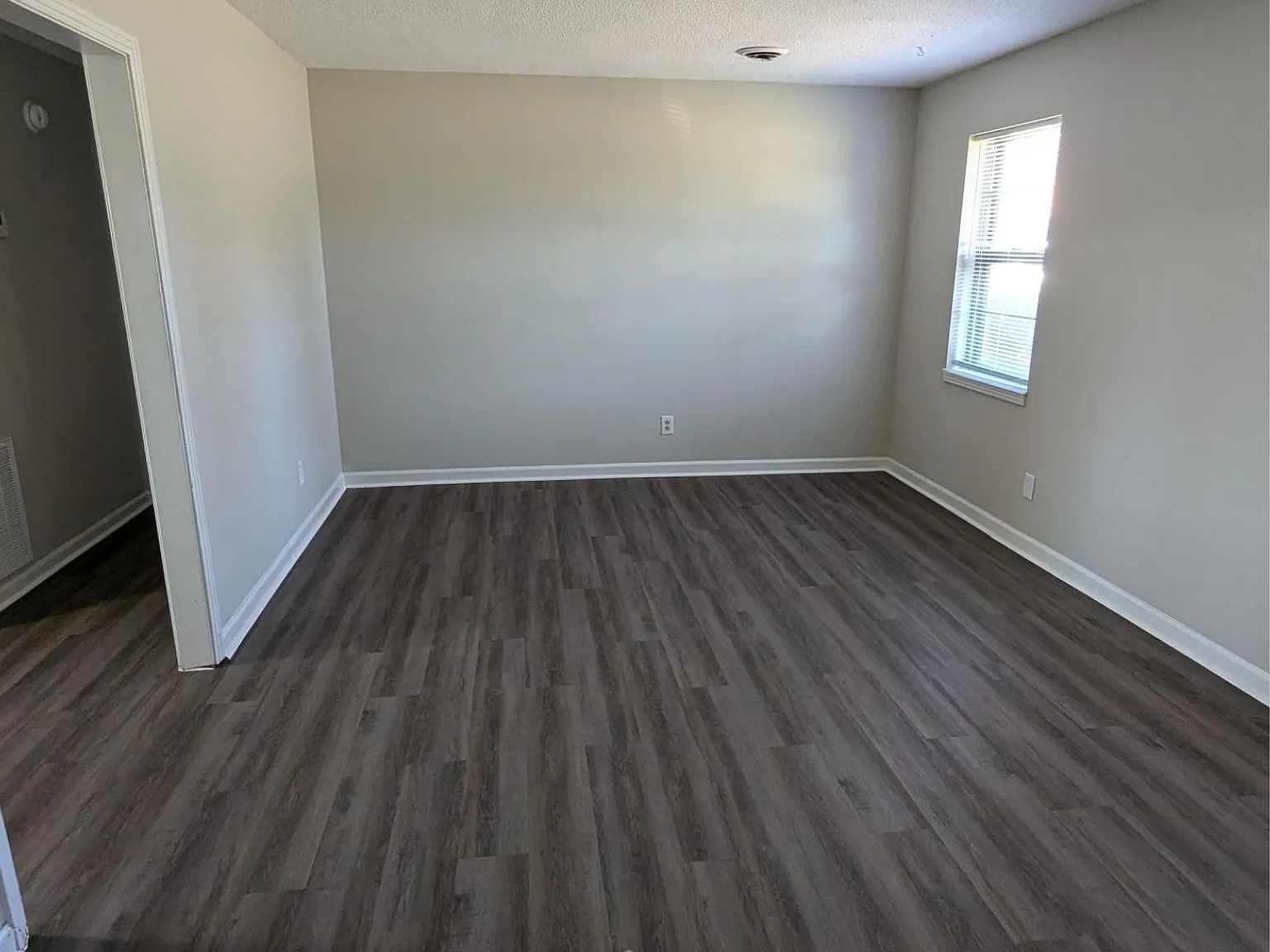 413 Shawnee Drive - 1 — Photo 3