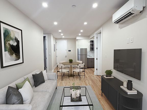5th image of 694 Rutland Rd Floor 2