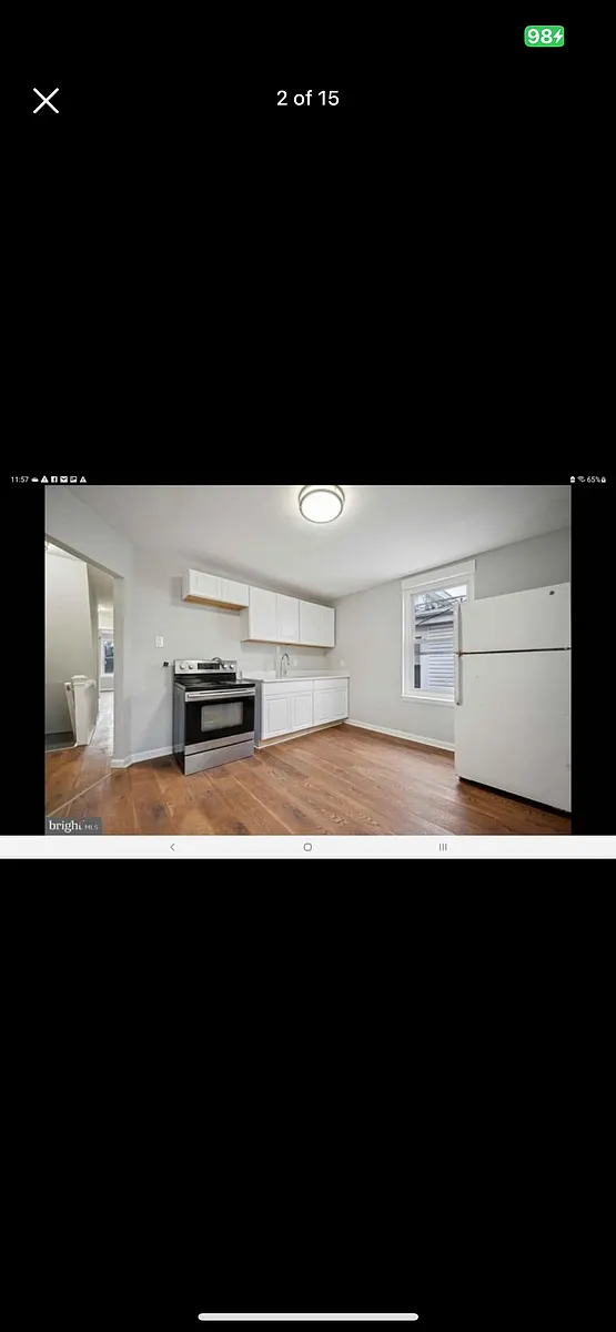 Building Photo - 627 George St #2