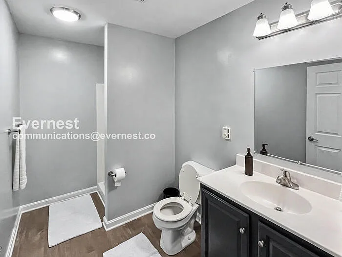 2 bed, 1.0 bath, 690 sqft, $950 — Photo 3