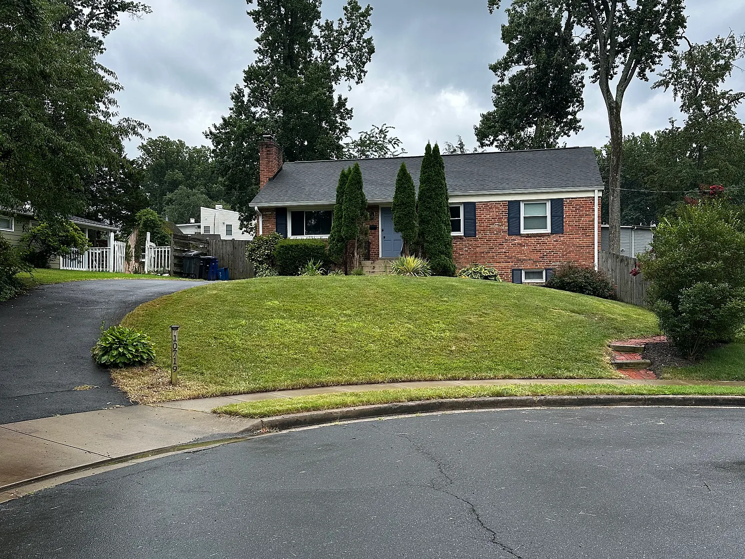 4 bed, 2112 sqft, $3,800 — Photo 2