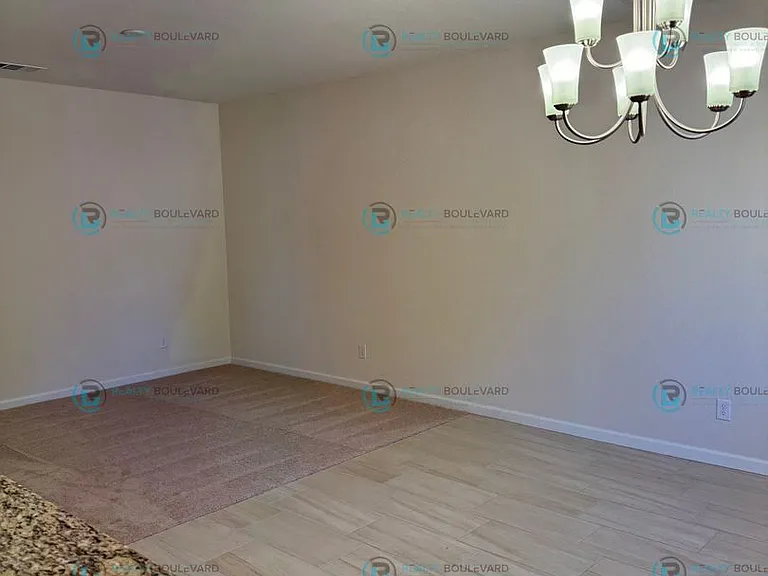 925 W End St — Photo 8