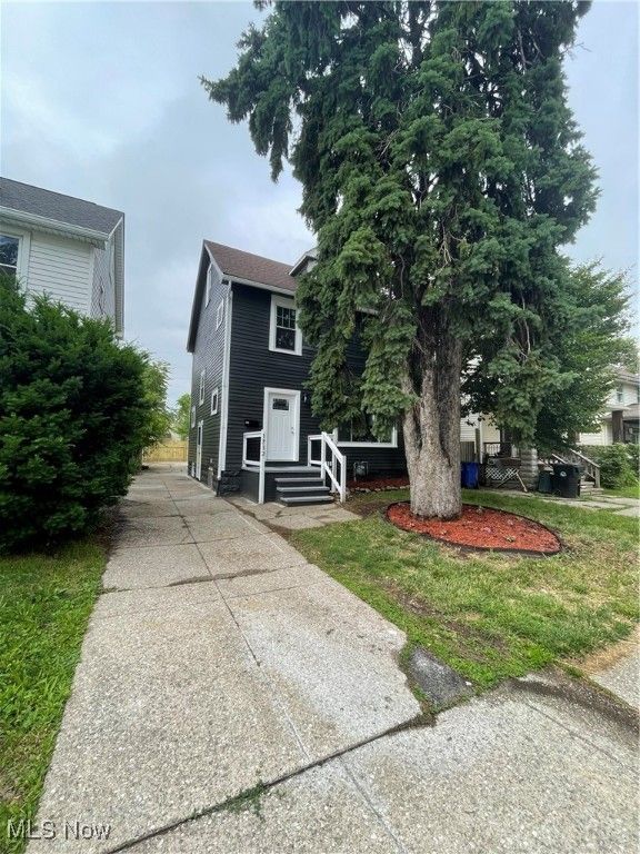 Real estate listing image