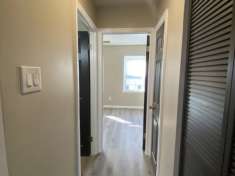 655 N 33rd St #2 — Photo 21