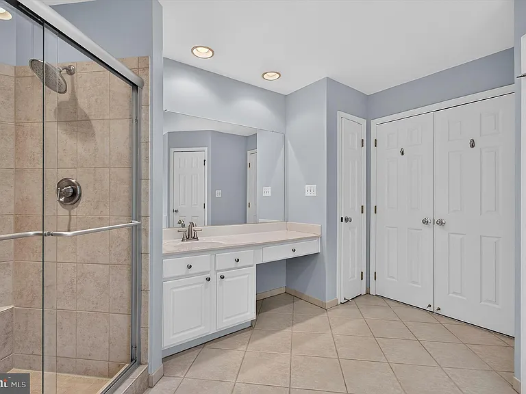 25670 S Village Dr — Photo 28