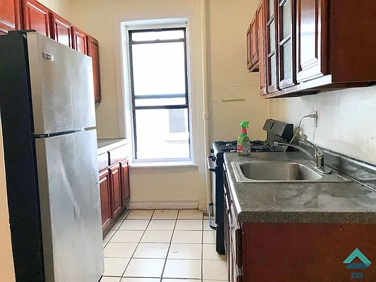 Rented by EXR | media 6