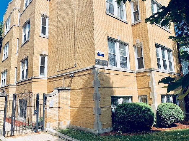 1st image of 2922 N Albany Ave APT 3E