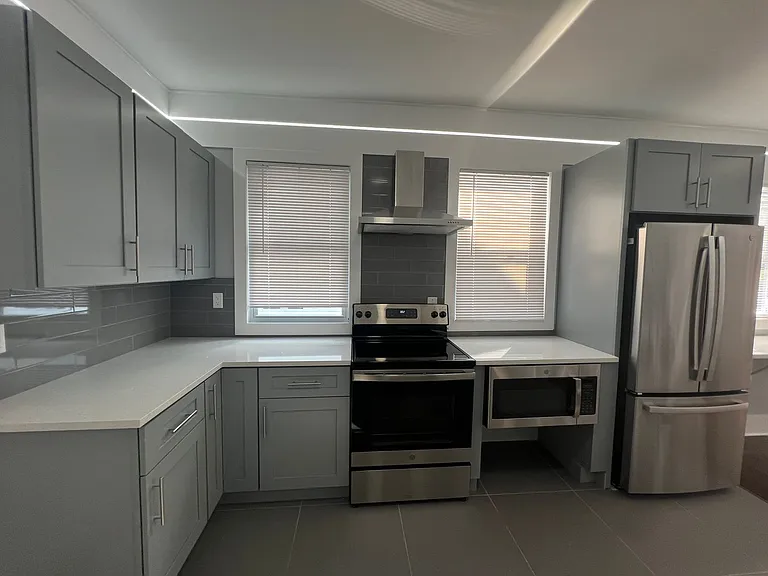 97 Sheffield Ave — Photo 1