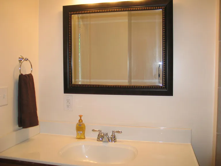 124 E Barnes Ave — Photo 10