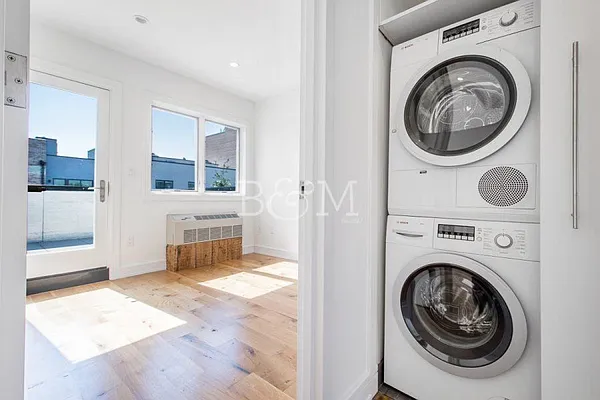 Rented by Brick&Mortar | media 4