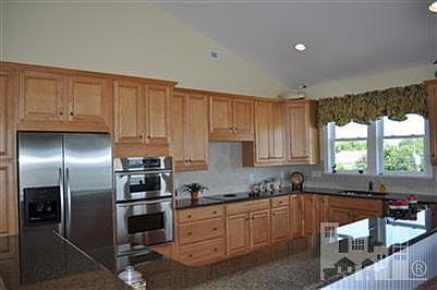 5th image of 1012 S Fort Fisher Boulevard