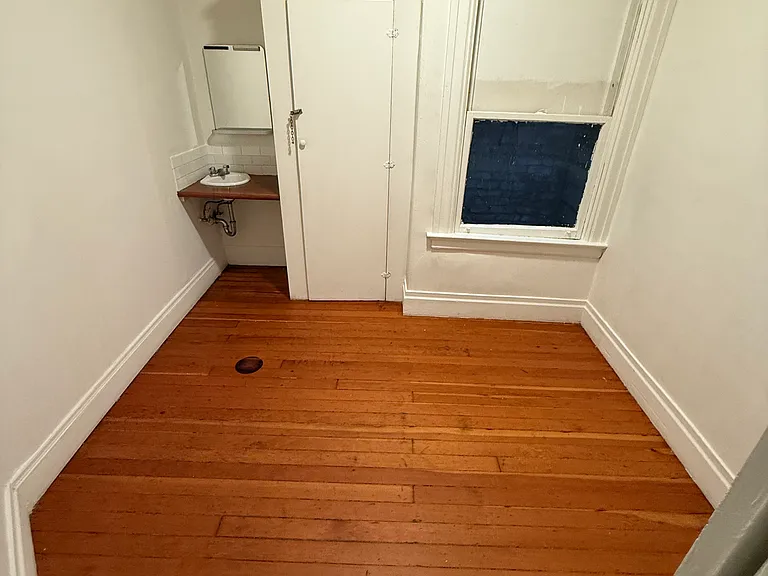 730 Broadway #13 — Photo 5