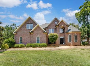 1218 Silver Arrow Ct, Fort Mill, SC 29715